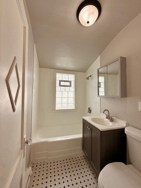 Building Photo - 4752A N 38th St