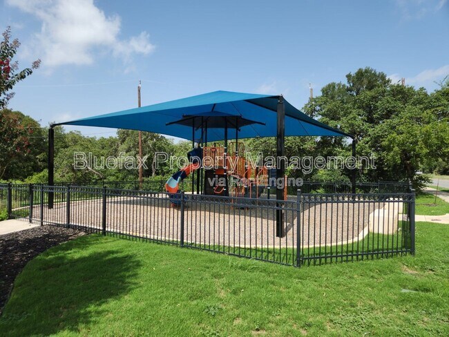 Building Photo - 2015 Ares Cove