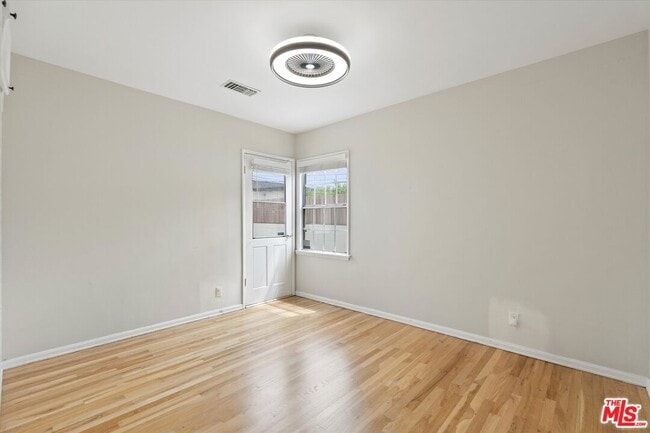 Building Photo - 8348 Reading Ave