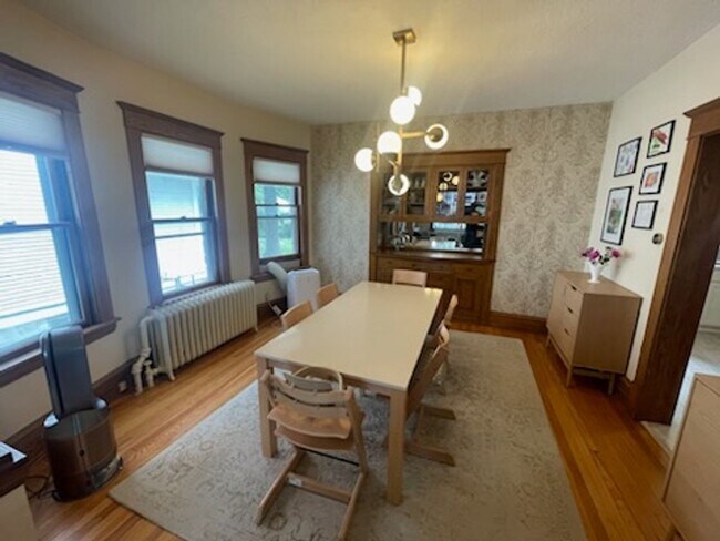 Building Photo - Beautiful, Charming and Well Maintained Four Bedroom Single Family Home in Macalester/Groveland N...