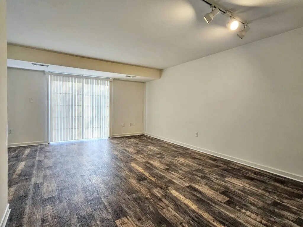 Building Photo - 43 Ramsgate Ln