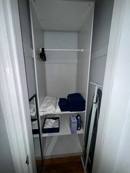 Building Photo - 1513 Oates St NE