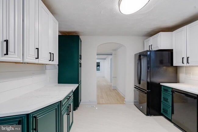 Building Photo - 5717 Station Rd