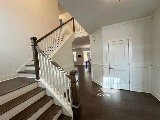 Building Photo - 987 Halletts Peak Pl