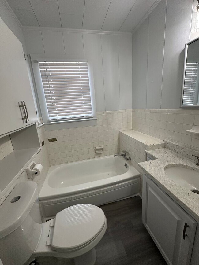 Building Photo - Luxury in Lockport-Newly Remodelled 4 Bedroom 2 Bath- $500 move in special!