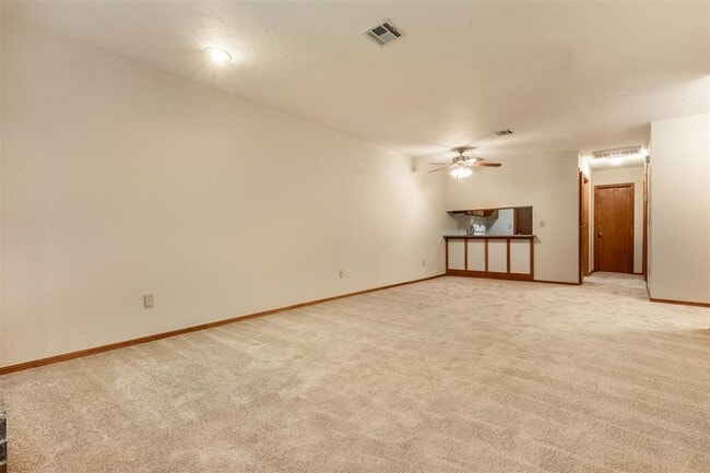 Building Photo - 231 Barrett Pl