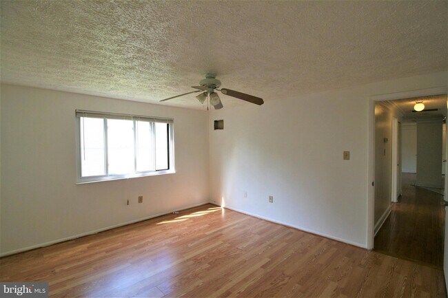 Building Photo - 19517 Gunners Branch Rd