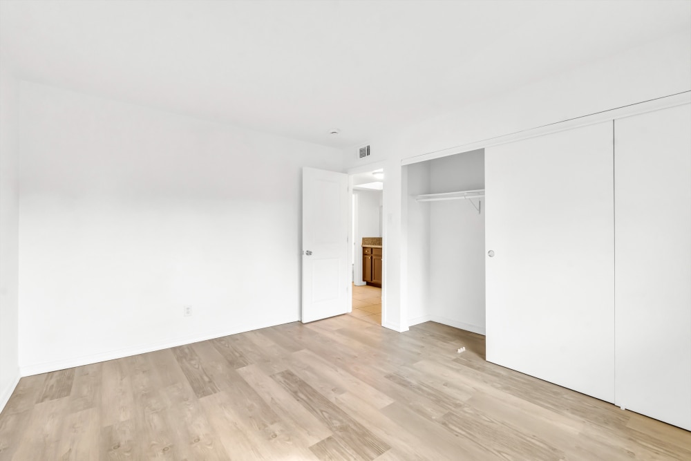 Building Photo - 812 Carro Dr