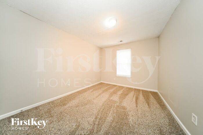 Building Photo - 972 Windwood Ct