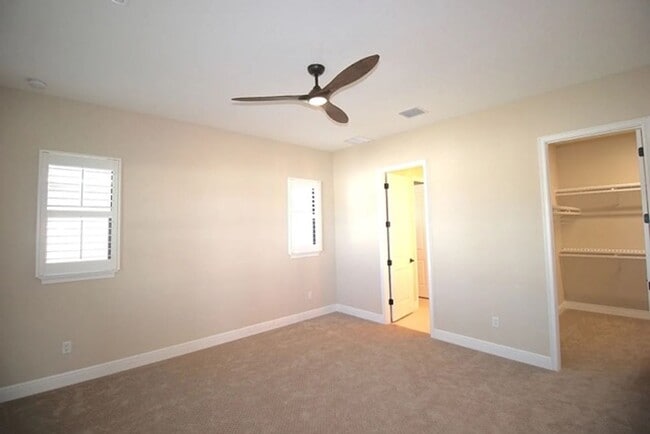 Building Photo - Coastal Living in Marina del Palma?!