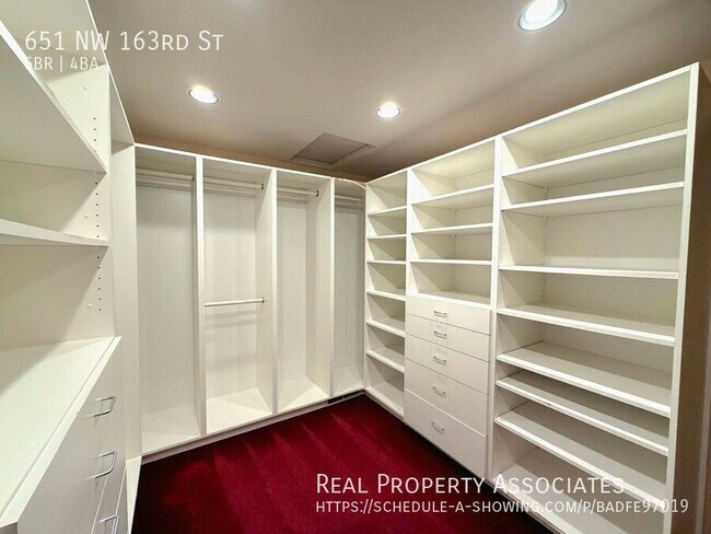 Building Photo - 651 NW 163rd St