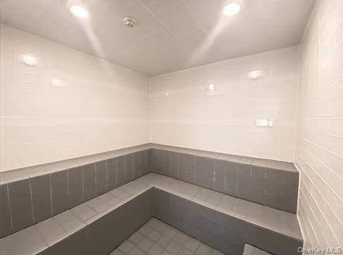 Building Photo - 9 Charles Ln