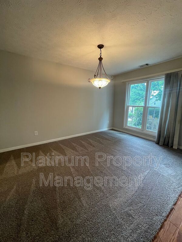 Building Photo - 1020 Twin Brook Ct NW