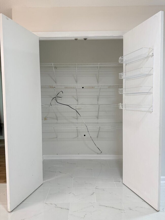 Building Photo - FOR RENT – Newly Remodeled 4 Bedroom / 2 Bath Home