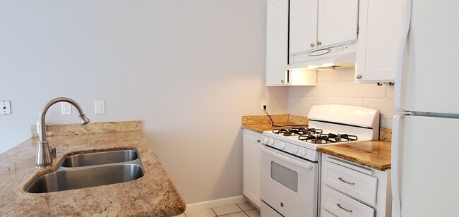 Building Photo - 33225 Lake Champlain Ct