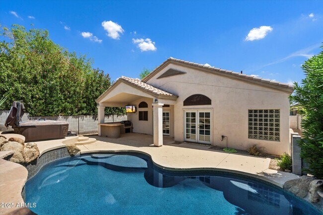 Building Photo - 8158 E Rita Dr
