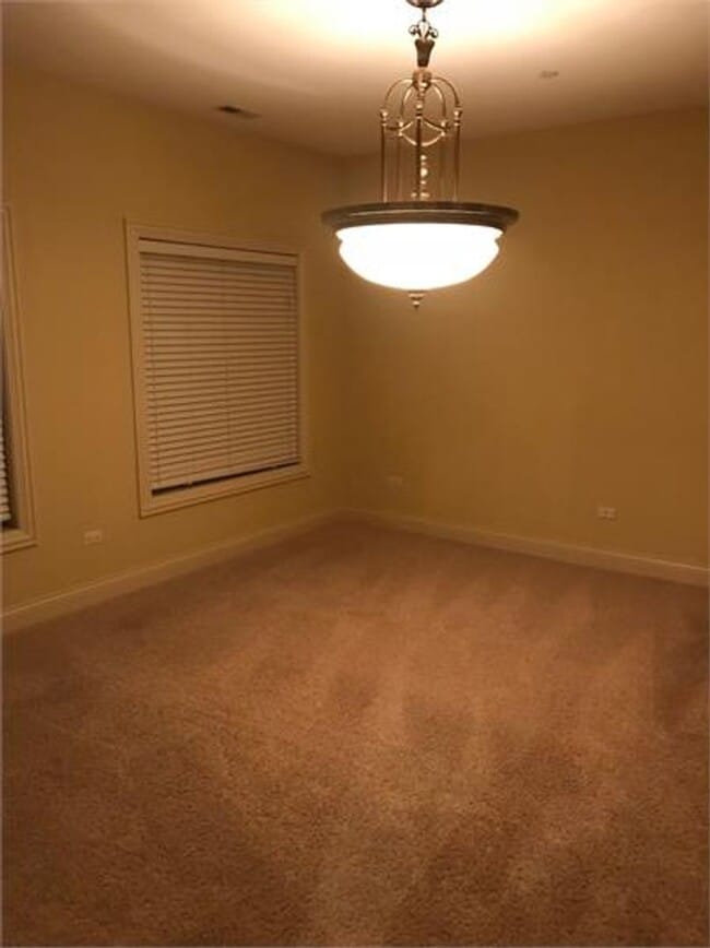 Building Photo - 7412 Madison St