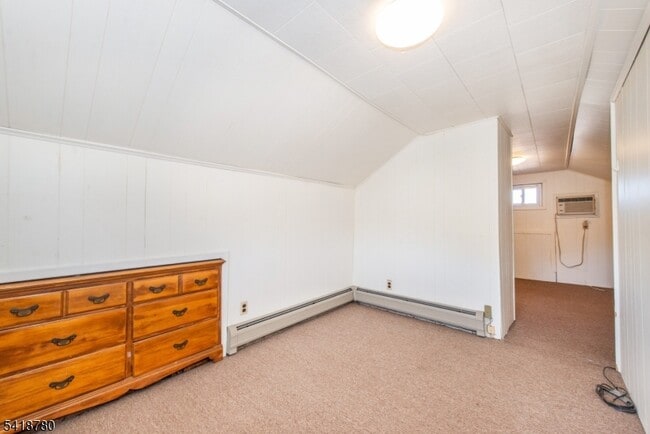 Building Photo - 18 Pulaski St