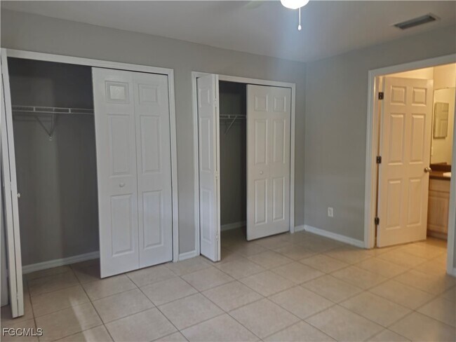 Building Photo - 4403 22nd St SW