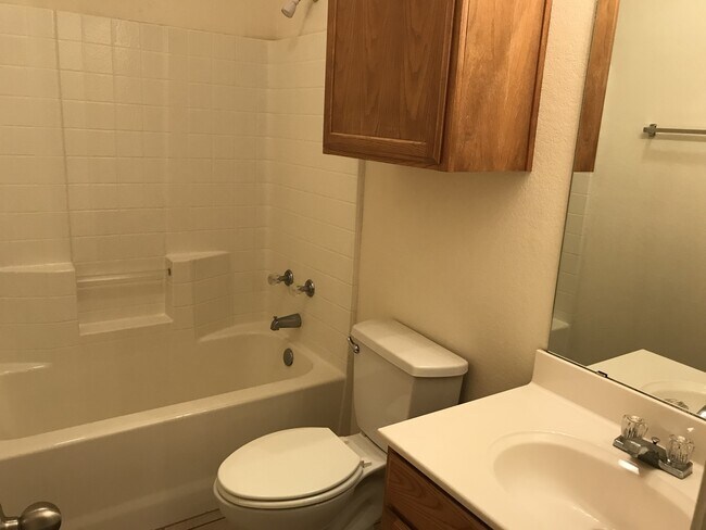 Building Photo - Duplex