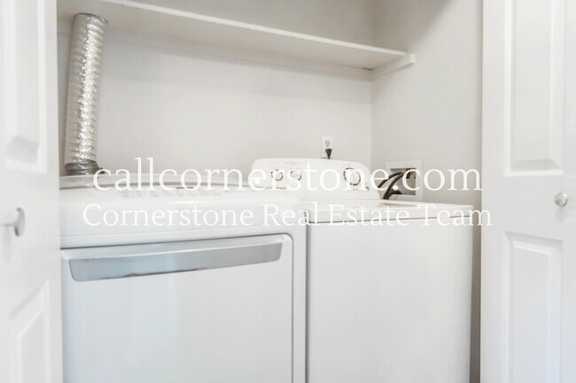 Building Photo - 5312 Luster Dr