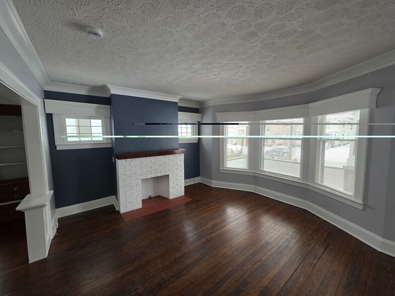 1646 Living Room 2 - 1646 Waterbury Rd