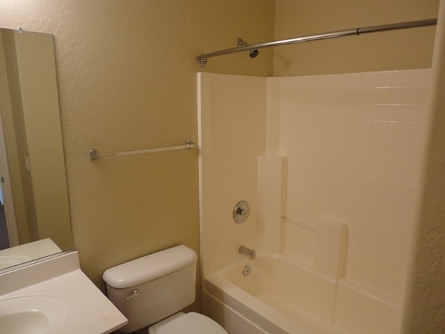 Building Photo - 5361 W Huntington Dr