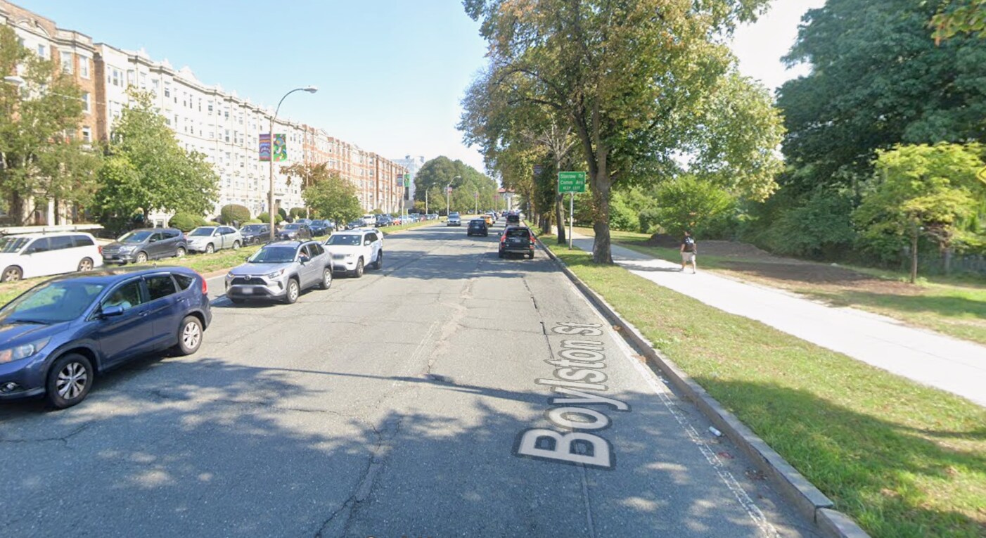 Building Photo - 1210 Boylston St