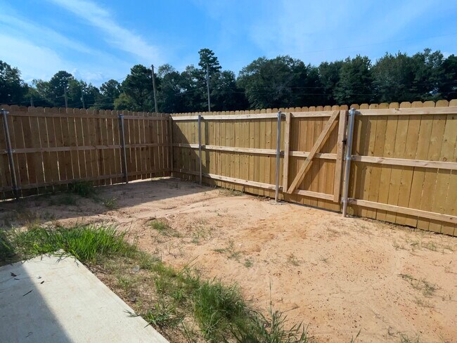 Building Photo - Hallsville