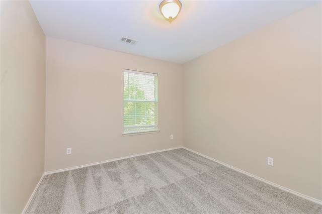 Building Photo - 2120 Rose May Dr