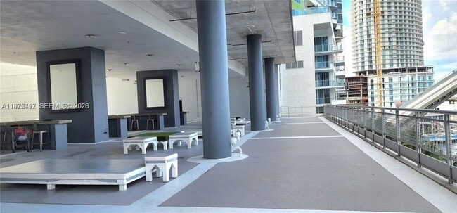 Building Photo - 690 SW 1st Ct