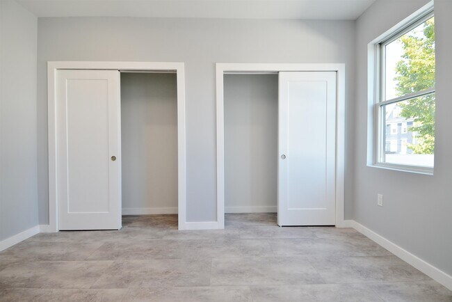 Building Photo - 82-84 E 31ST St