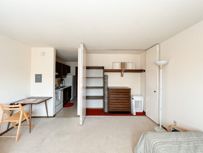Studio - Hellenbrand Apartments