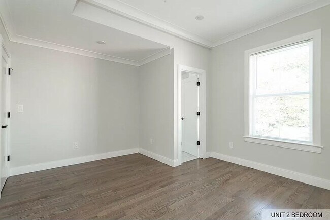 Building Photo - 68 Day St