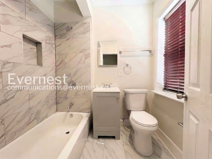 Building Photo - 1210 E 36th St