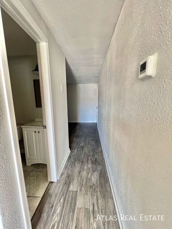 Building Photo - 1016 Magnolia St