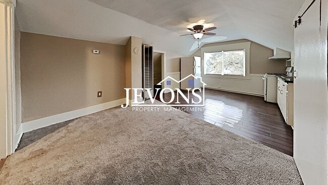 Building Photo - $300 Rent Credit - Make yourself at home i...