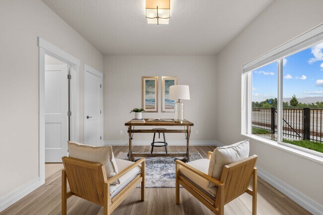 Building Photo - 2213 S Federal Way