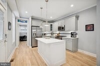 Building Photo - 327 Leverington Ave