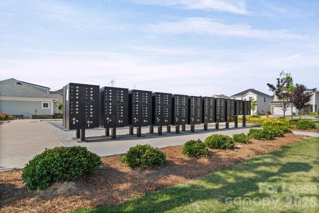 Building Photo - 1330 Falling Acorn Ln