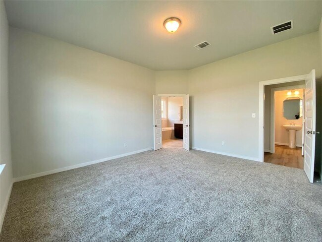 Building Photo - 110 Joseph Hawkins Ln