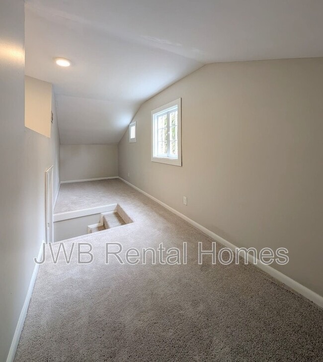 Building Photo - 1406 Belvedere Ave