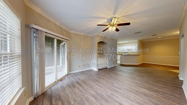 Building Photo - 10000 Gate Pkwy N