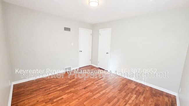 Building Photo - 3404 S Evanston Ave