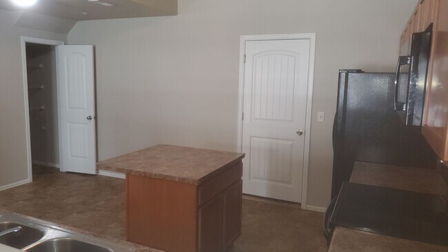 Building Photo - 3062 Harpy Grove