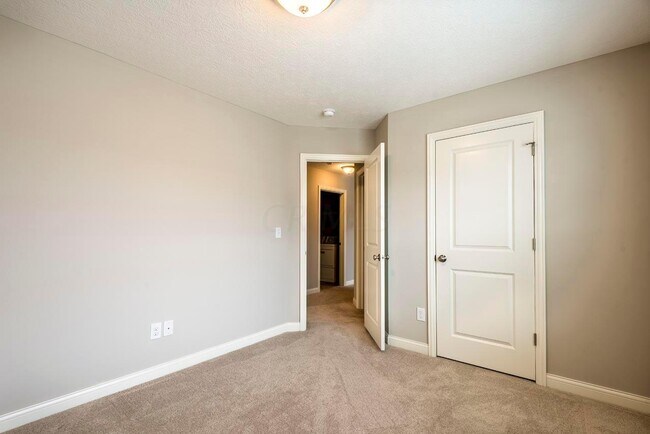 Building Photo - 6146 Dajana Dr