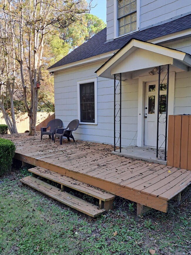 Building Photo - 3224 Le Bron Rd
