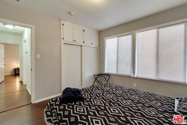 Building Photo - 6659 Amigo Ave