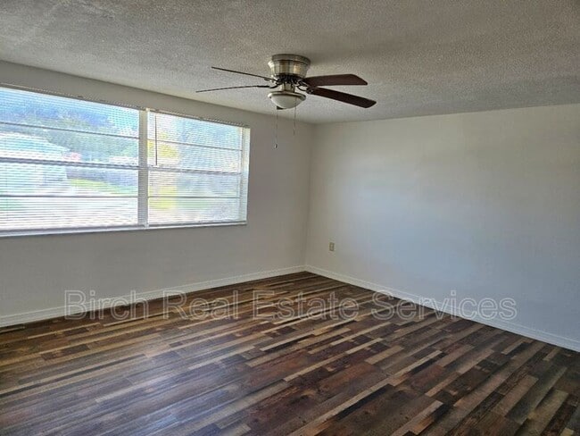 Building Photo - 7602 Cumber Dr