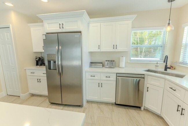 Building Photo - 5021 Porpoise Pl